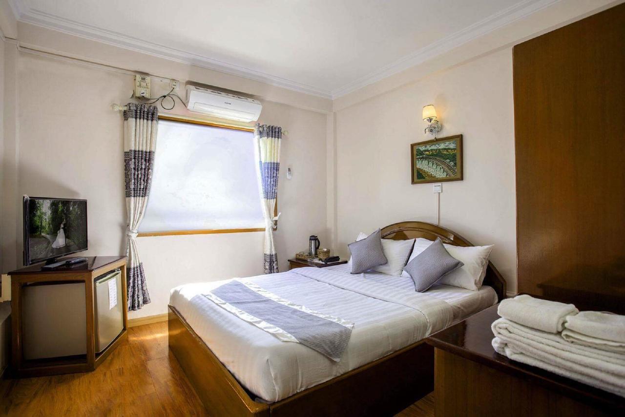 Thiha Bala Hotel Pyin Oo Lwin Esterno foto