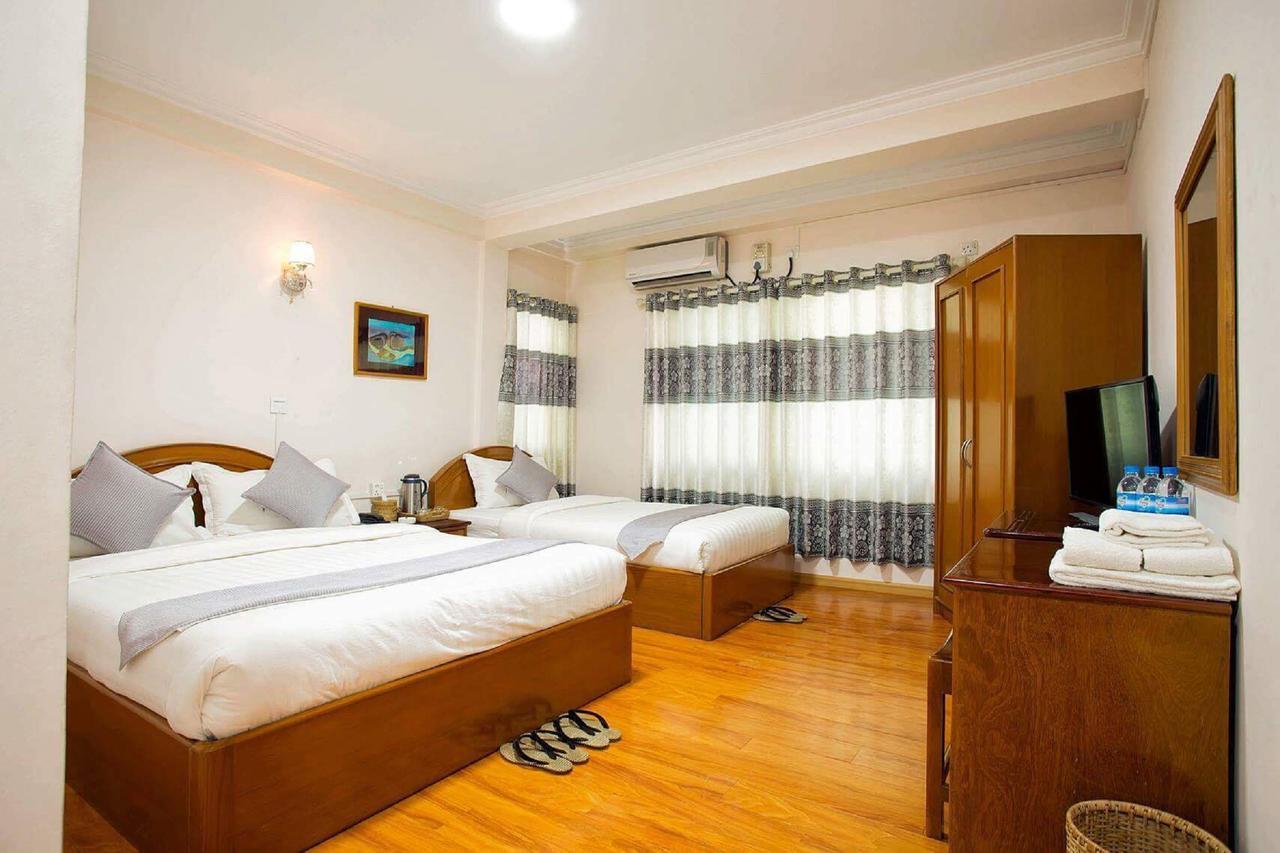 Thiha Bala Hotel Pyin Oo Lwin Esterno foto