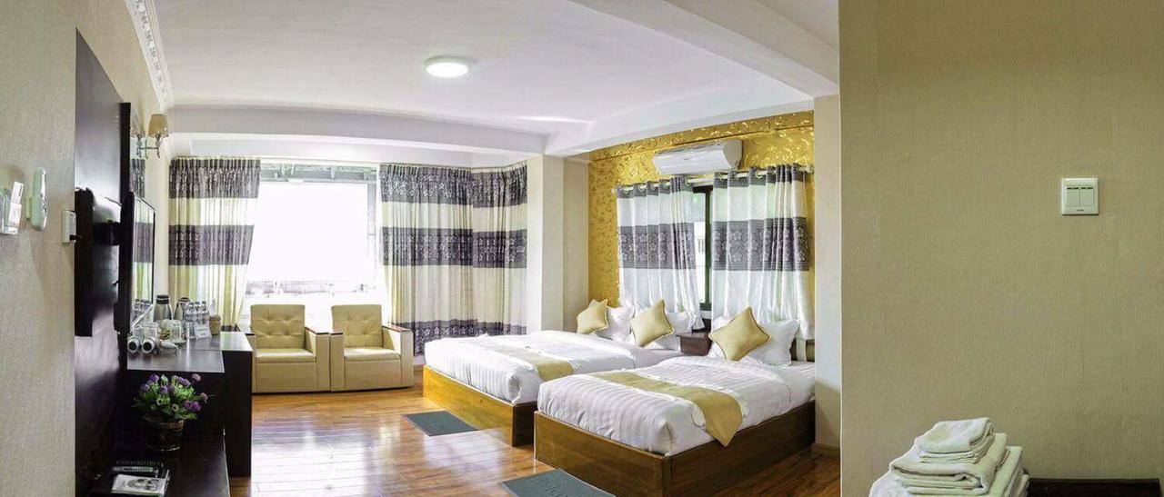 Thiha Bala Hotel Pyin Oo Lwin Esterno foto