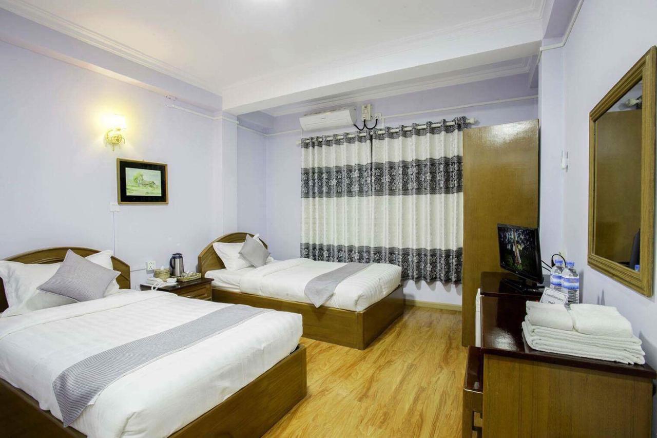 Thiha Bala Hotel Pyin Oo Lwin Esterno foto
